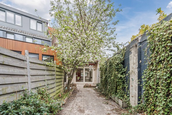 Medium property photo - Van Bossestraat 27, 2613 CN Delft